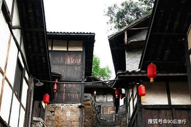 角峪镇泉上幼儿园开展安全用电教育活动